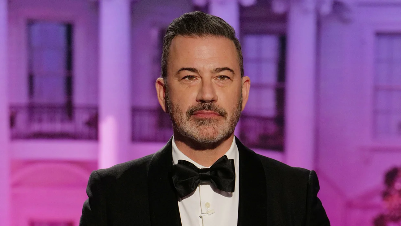 FCC ordena renovación anticipada de licencias de ABC tras polémica por broma de Jimmy Kimmel sobre Melania Trump
