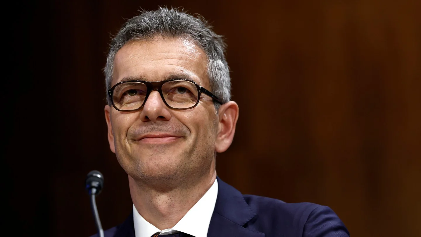 Warner Music Group reporta ingresos de 1.7 mil millones de dólares en el segundo trimestre