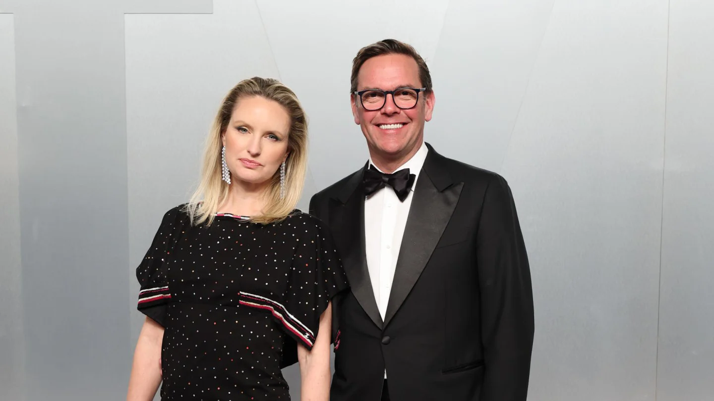 James Murdoch negocia la compra de New York Magazine y división de podcasts de Vox Media