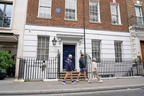 Abrirá en 2027 primer museo oficial de los Beatles en Londres