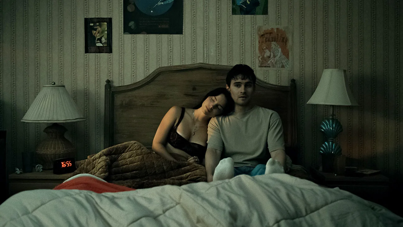 Crítica: 'Obsession', la nueva propuesta de terror de Curry Barker que mezcla miedo y comedia oscura