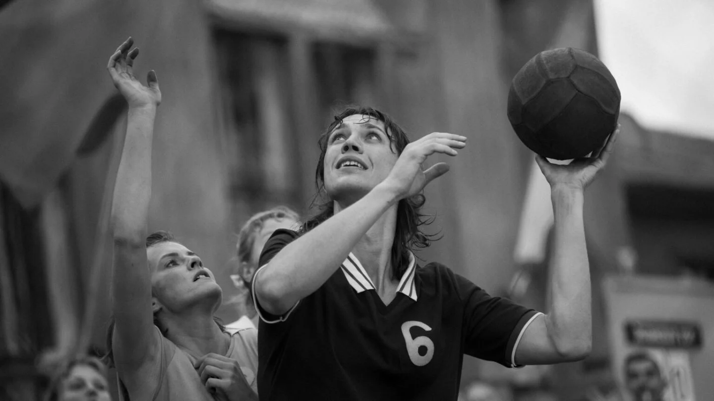 Película biográfica 'Ulya' sobre la basquetbolista letona Semjonova se estrenará en Cannes
