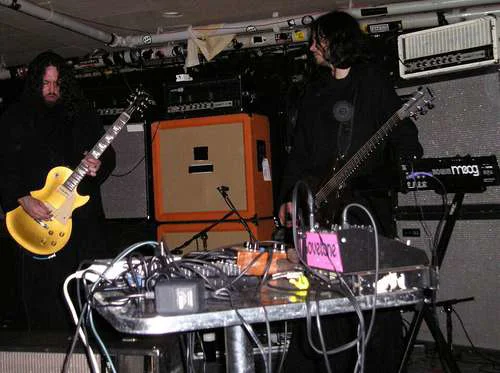 Sunn O))) entre la meditacion y el heavy metal