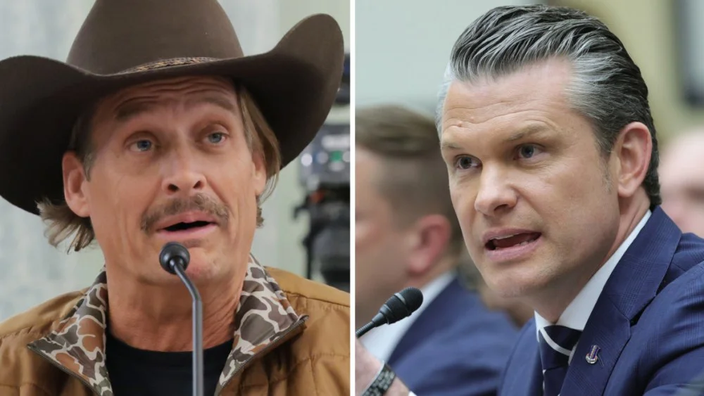 Kid Rock y Pete Hegseth aparecen en helicópteros Apache en video de concierto en Dallas