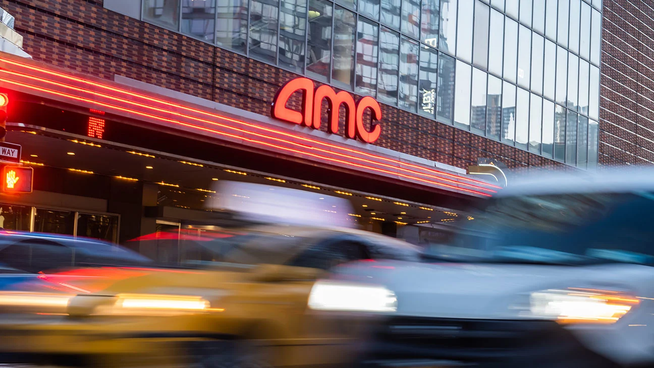 AMC Theatres reporta mayores ingresos y menor pérdida en el primer trimestre de 2026