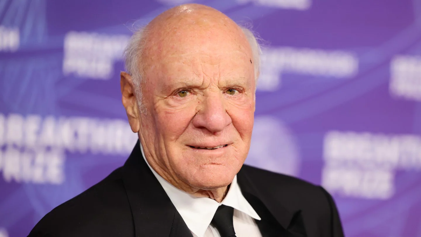Barry Diller afirma que compraría CNN si estuviera disponible