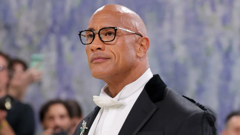 Dwayne Johnson luce falda en el Met Gala 2026 y habla sobre masculinidad polinesia