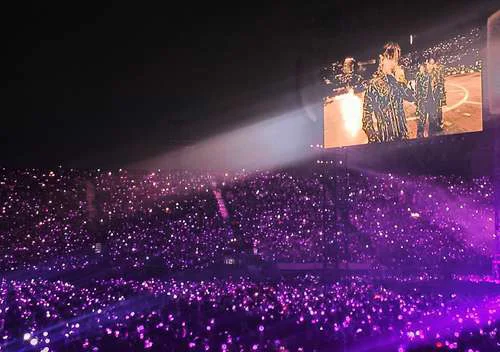 BTS confirma regreso a México tras reunión con Sheinbaum y abre gira con caos vial