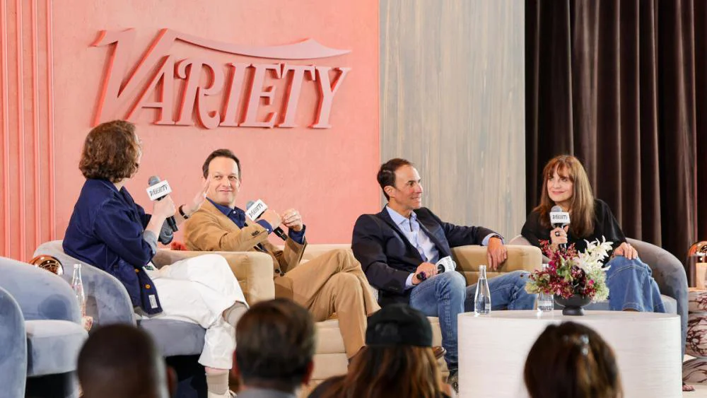 Productores de 'Best Medicine' y 'Ted' debaten adaptación y límites del humor en Variety FYC TV Fest