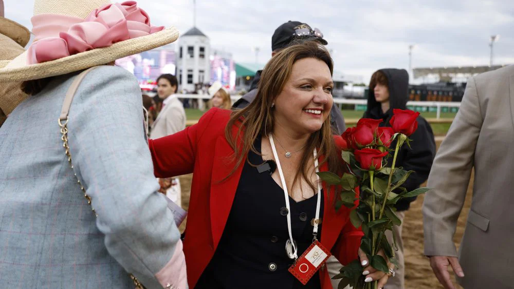 Cherie DeVaux hace historia como primera entrenadora mujer en ganar el Kentucky Derby con audiencia récord