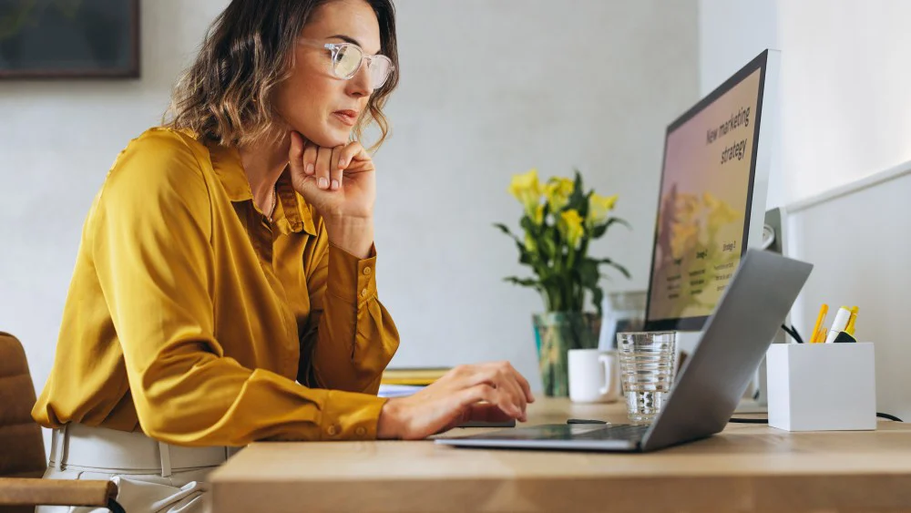 Coursera lanza ofertas anuales en cursos de inteligencia artificial