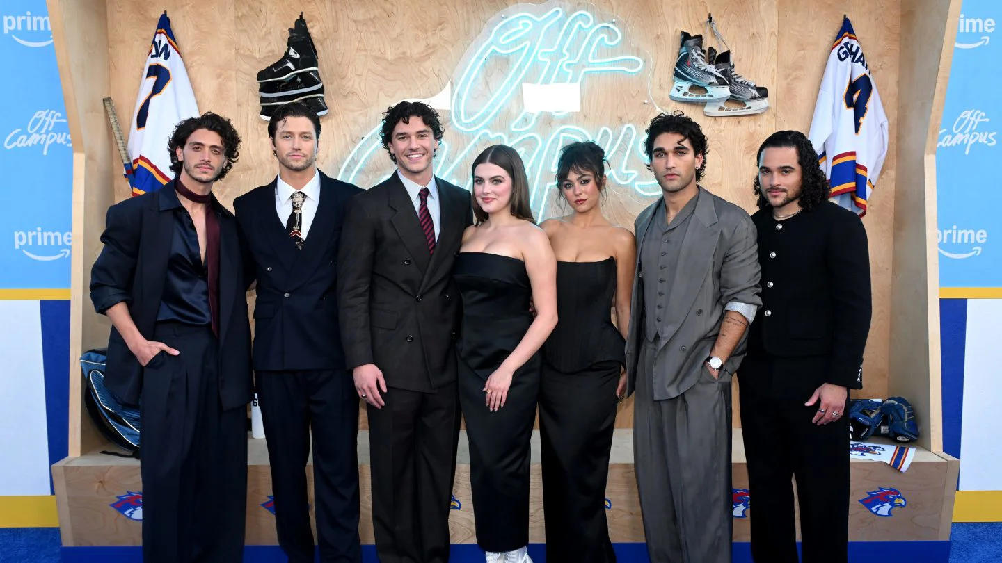 Elenco y productores de 'Off Campus' confirman que la temporada 2 ya está en filmación