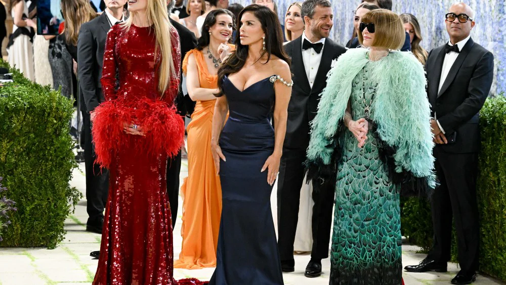Jeff Bezos y Lauren Sánchez patrocinan la Met Gala con al menos 10 millones de dólares