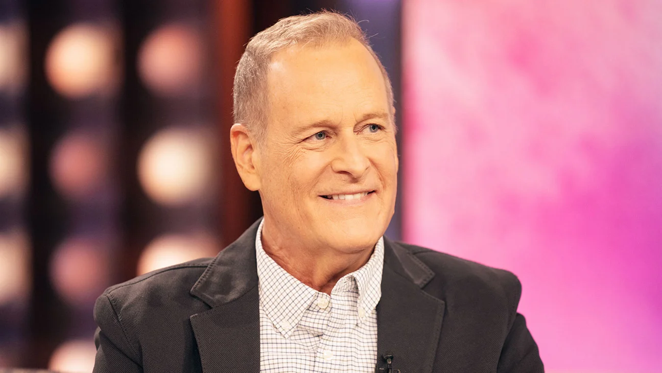 Dave Coulier detalla efectos secundarios de su tratamiento contra el cáncer y confirma remisión