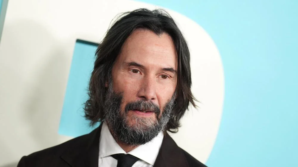 Keanu Reeves negocia protagonizar nueva película híbrida de Lego en Universal