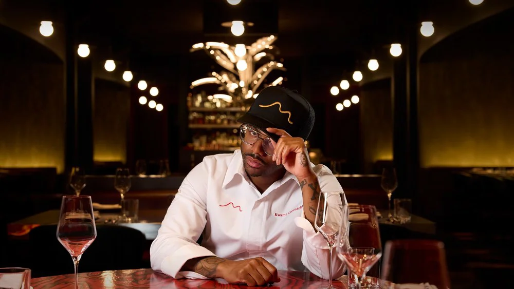 Chef Kwame Onwuachi firma con la agencia CAA para expandir su marca