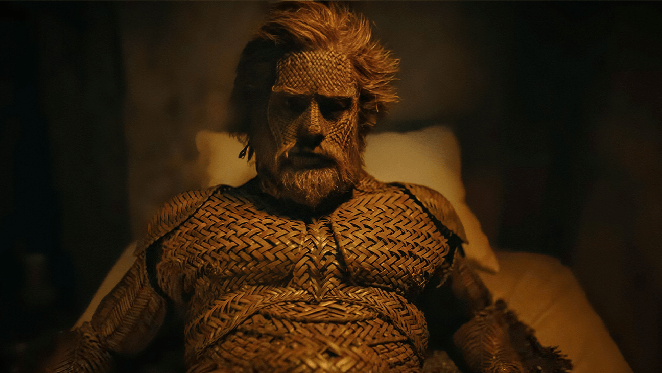 Se vuelve viral el pene de mimbre de Alexander Skarsgård en la película 'Wicker'