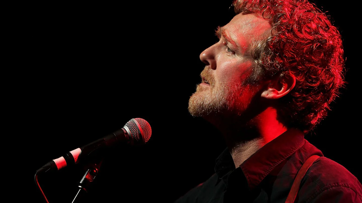 Muere Glen Hansard, el cantautor irlandés de 'Once' y The Frames, a los 56 años