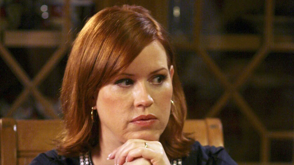 Molly Ringwald califica 'The Secret Life of the American Teenager' como su peor experiencia laboral