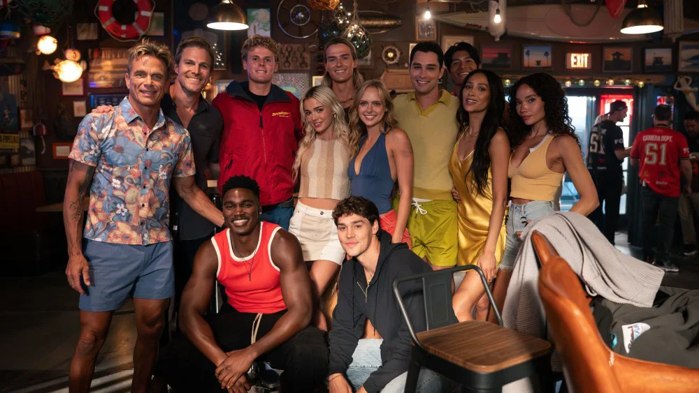'Baywatch' honra al socorrista de 16 años Ryder Williams en el set durante su último día de producción