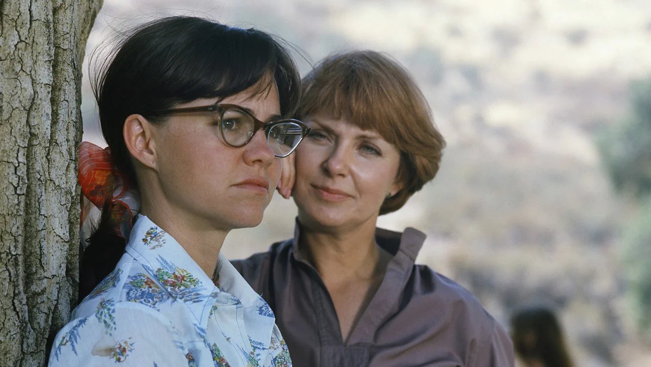 Sally Field ganó su primer Emmy por 'Sybil' en 1976