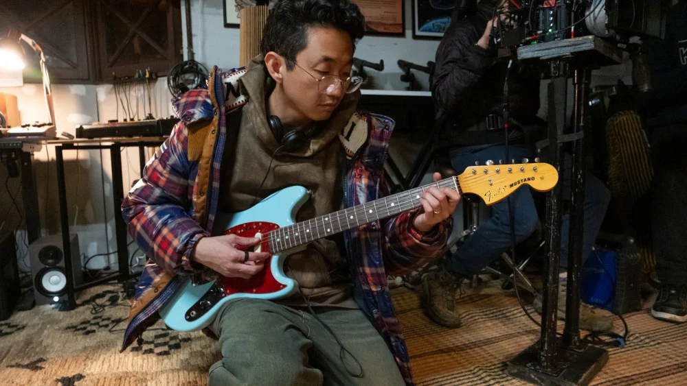Lee Sung Jin reflexiona sobre las 16 nominaciones al Emmy de 'Beef' y la ausencia de Cailee Spaeny y Finneas