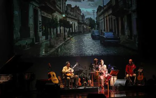 Presentan 'Con la piel de América', homenaje a Mercedes Sosa en el Teatro Esperanza Iris