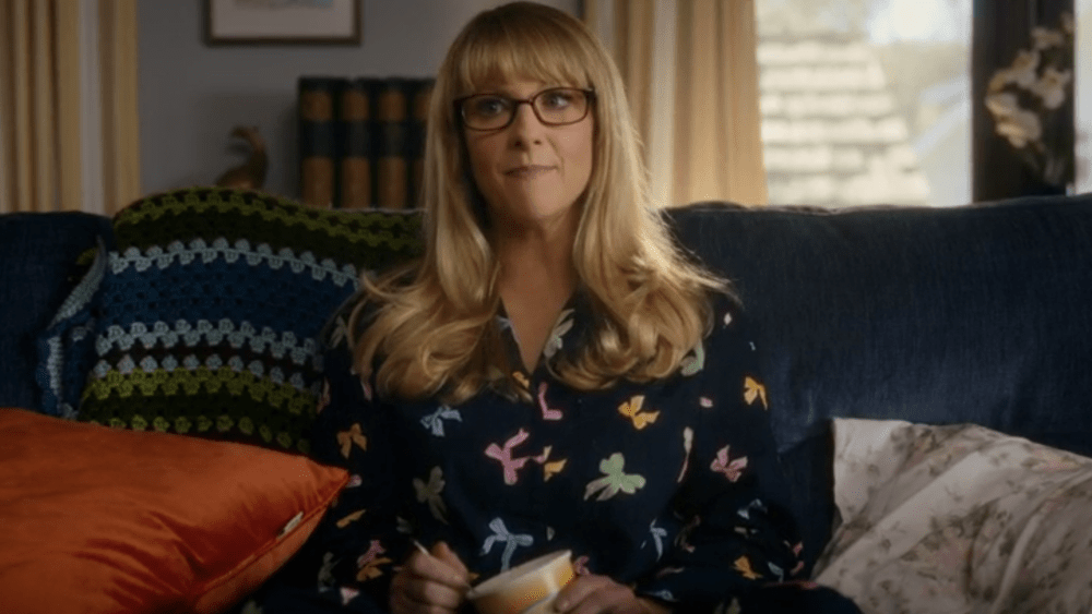 Melissa Rauch aparece como un monstruo de 60 pies en nuevo episodio de serie derivada de 'The Big Bang Theory'
