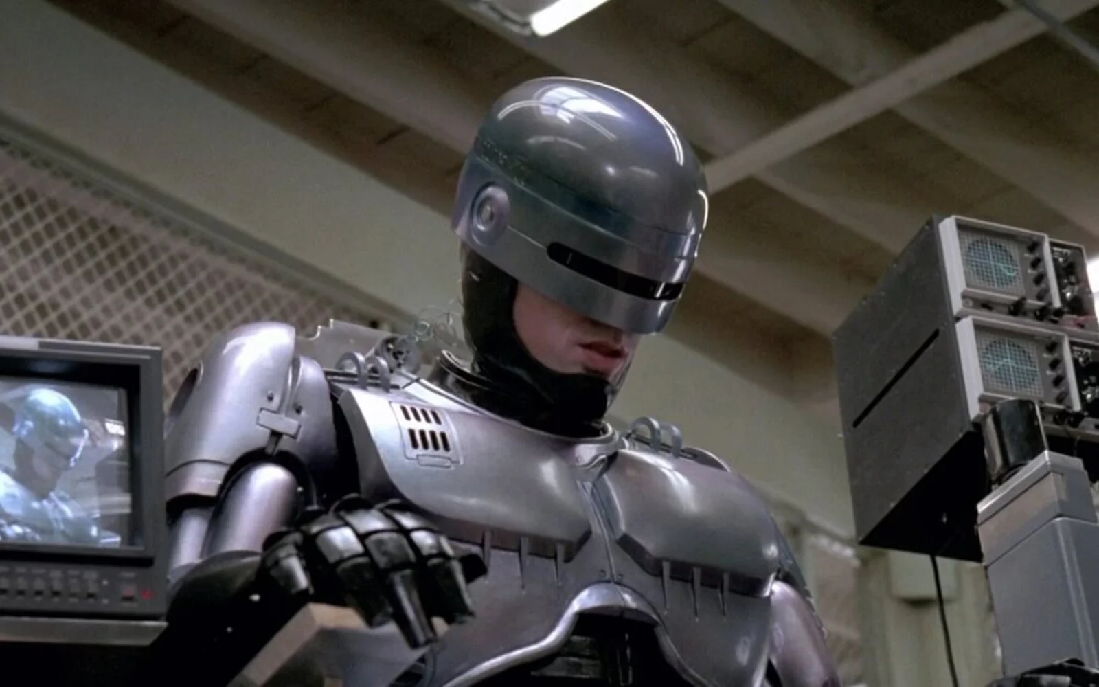 Dan Stevens protagonizará nueva serie de RoboCop para Amazon Prime Video producida por James Wan