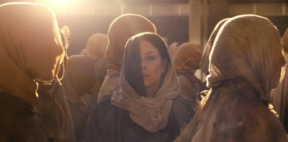 'Hot Spot' Review: Agnieszka Smoczynka's Peculiar Sci-Fi Vision