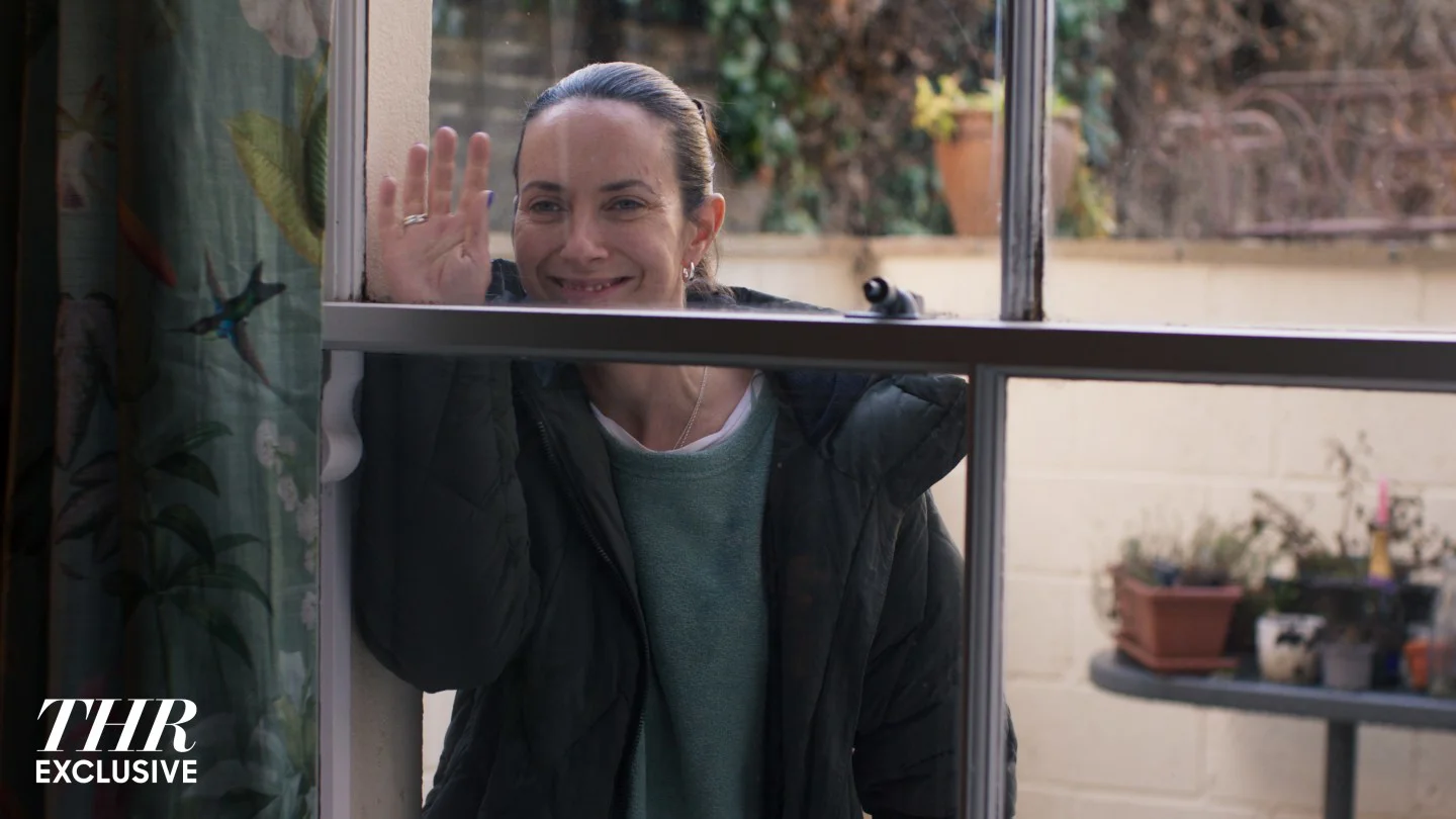 Kate O'Flynn, nominada al Emmy por 'Widow's Bay', promociona nueva cinta de Mike Leigh en su primera visita a Los Ángeles