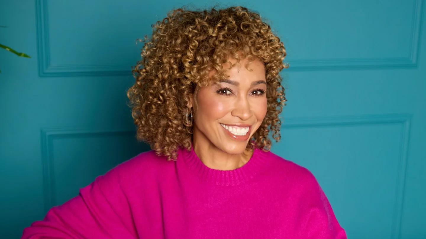 Sage Steele firma con HeartRock Partners para su representación