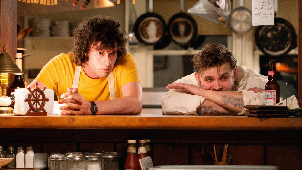 Dominic Sessa interpreta a un joven Anthony Bourdain en la película 'Tony' de Matt Johnson