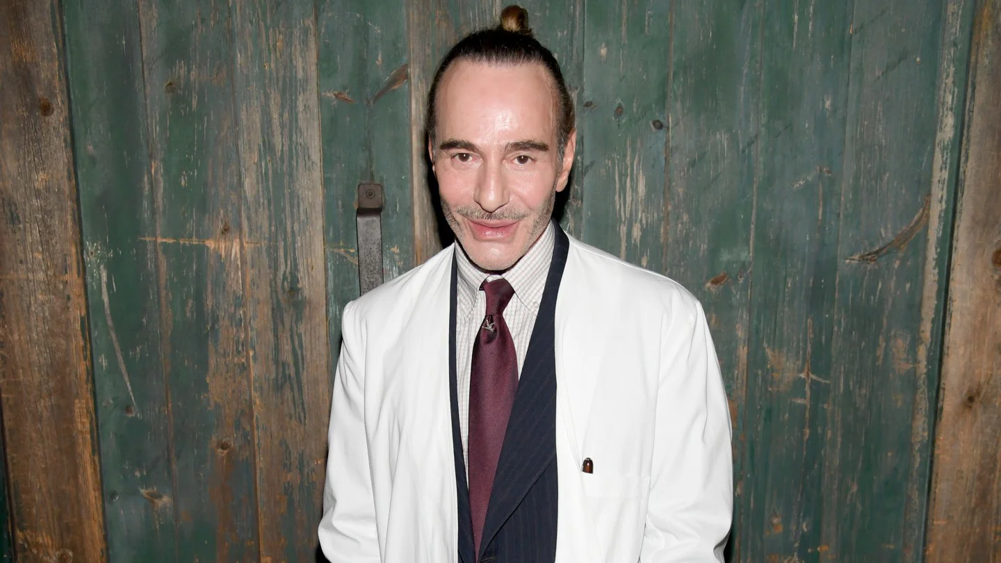 John Galliano tendrá exposición retrospectiva en el Met de Nueva York en 2027