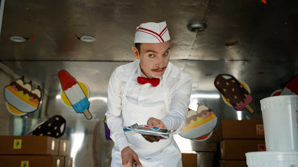 Críticas dividen a 'Ice Cream Man' de Eli Roth entre lo 'retorcido' y lo 'ridículo'