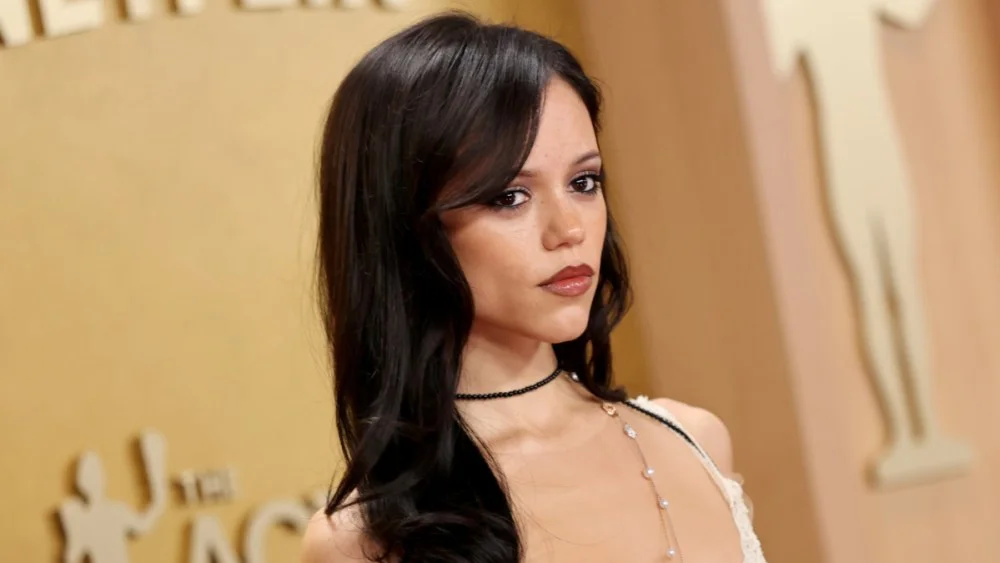 Jenna Ortega revela que de niña pasaba días sin comer ni beber para no estorbar en el set