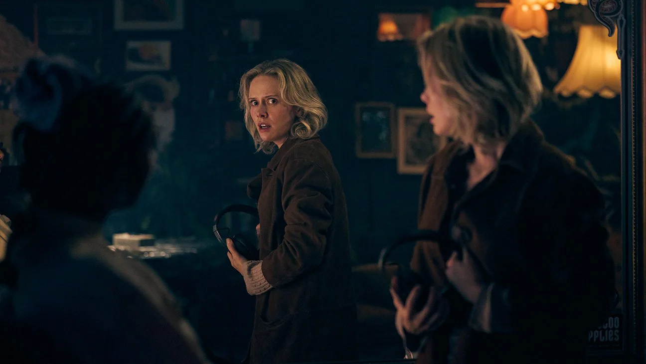 Estrena 'Insidious: Out of the Further' como un reinicio suave de la franquicia de terror