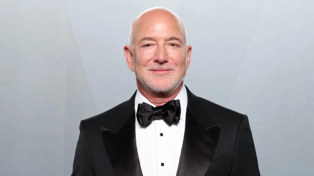 Jeff Bezos adquiere participación minoritaria en el Liverpool FC