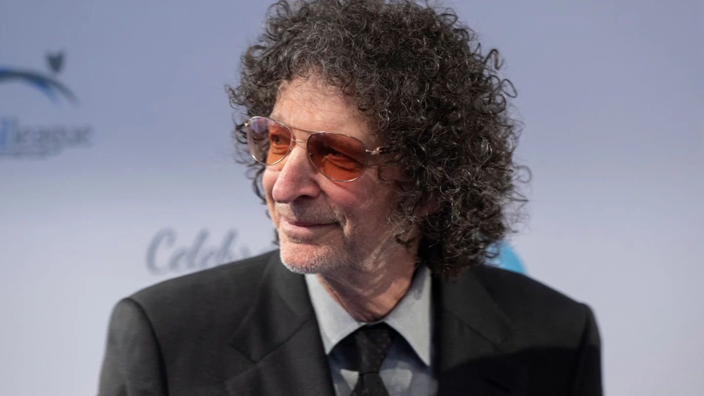 Jueza desestima demanda de exasistente de Howard Stern contra acuerdo de confidencialidad