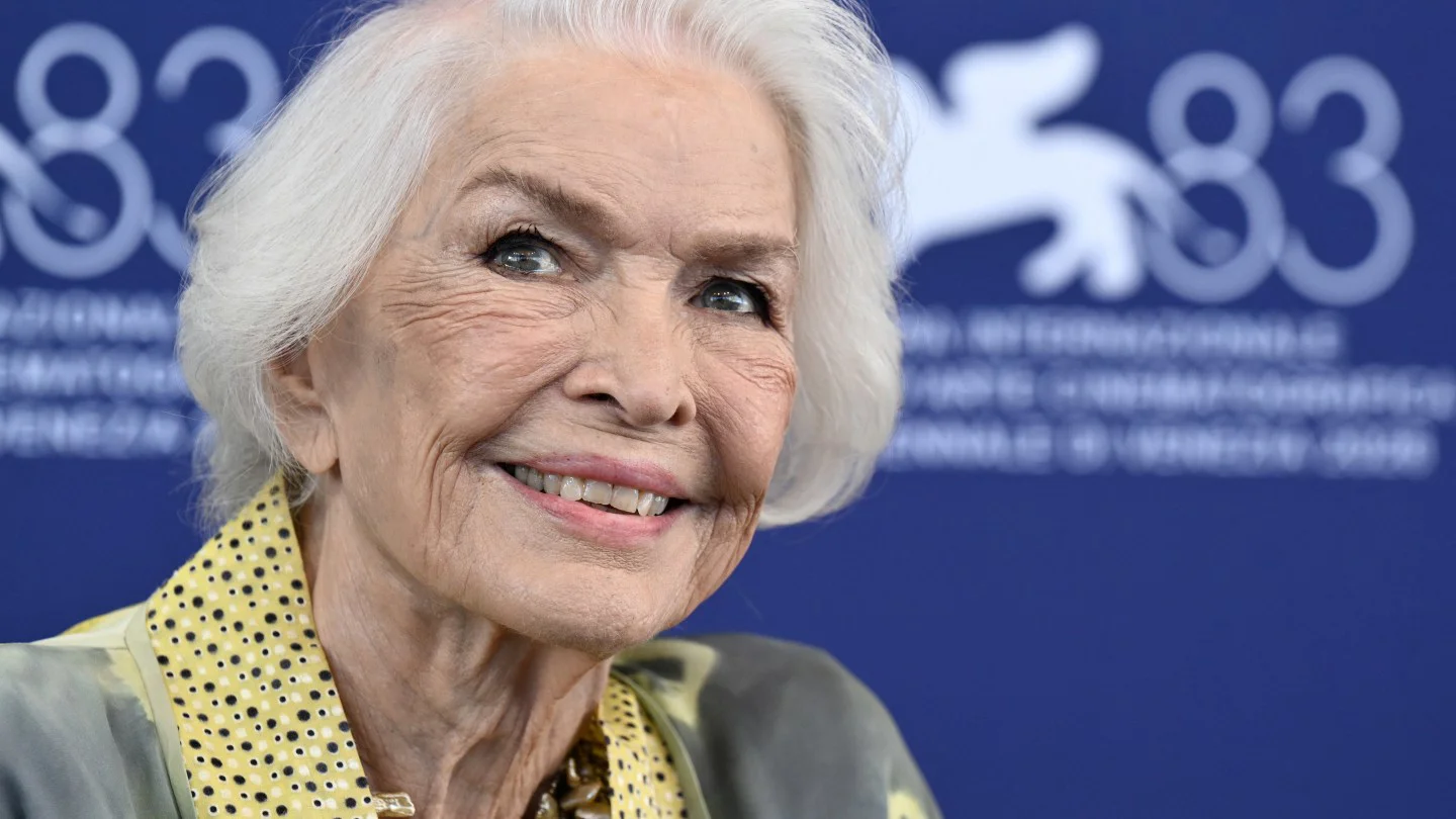 Ellen Burstyn recibe León de Oro en Venecia y recuerda su encuentro con Marilyn Monroe