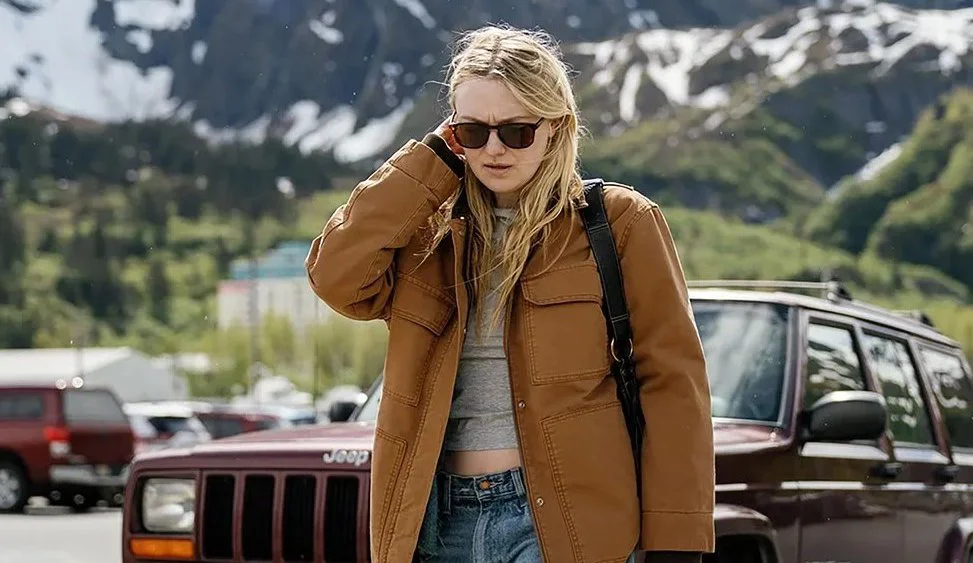 Reseñan 'The Sun Never Sets', comedia romántica de Joe Swanberg con Dakota Fanning