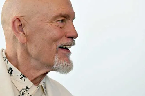 John Malkovich cancela actuación en Israel por citas falsas atribuidas