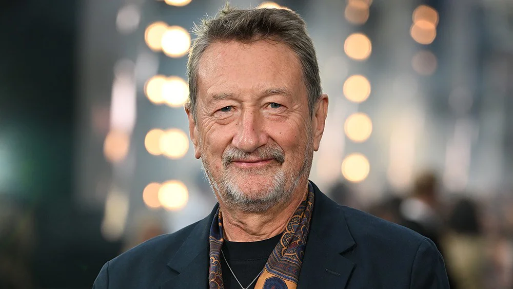 Steven Knight completa primer borrador del guion de la nueva película de James Bond