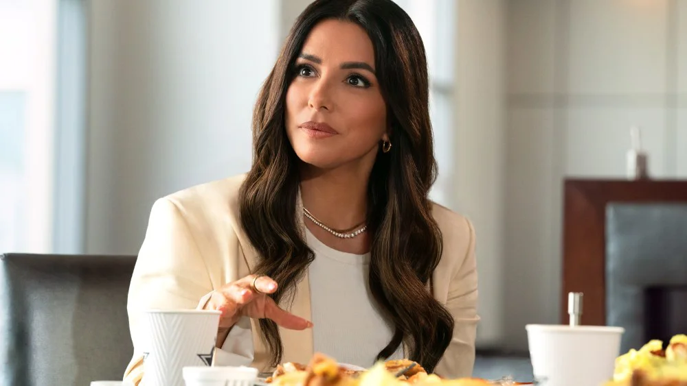 Eva Longoria y Hyphenate Media Group lanzan serie 'NFL Hometown Eats' en Roku