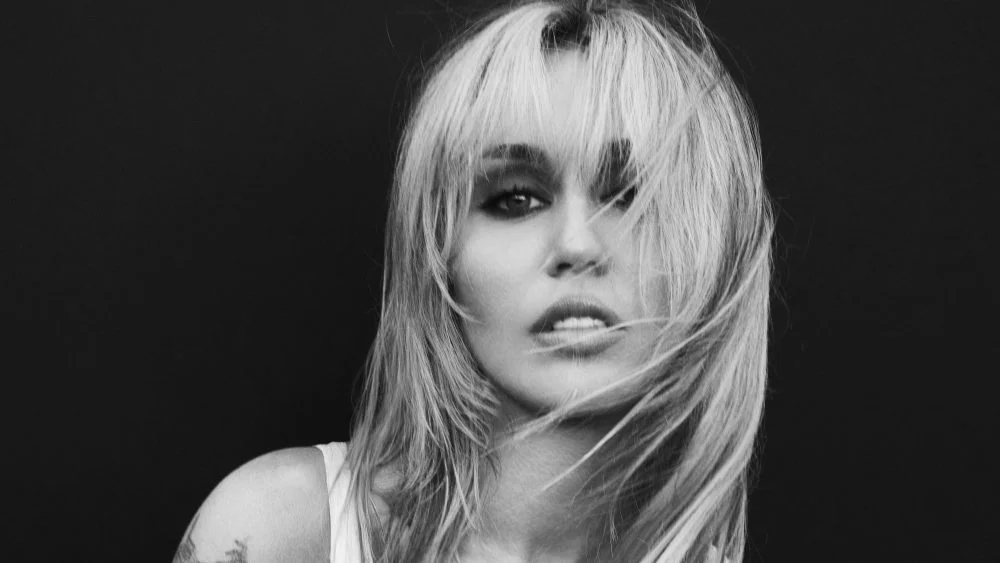 Miley Cyrus anuncia nuevo álbum 'Bass Persuades' y shows en Hollywood Bowl