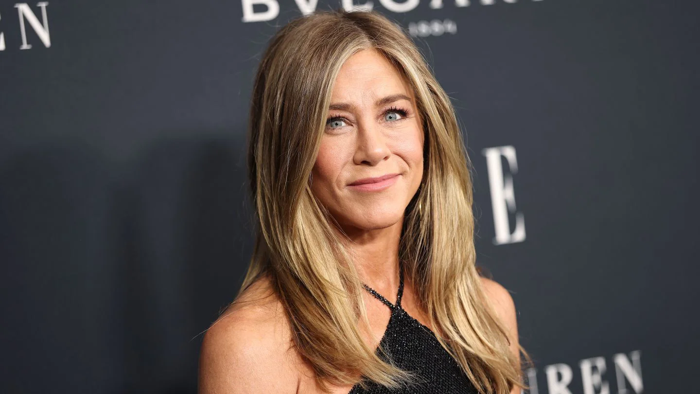 Jennifer Aniston acompaña a Jim Curtis en evento de bienestar en 92NY