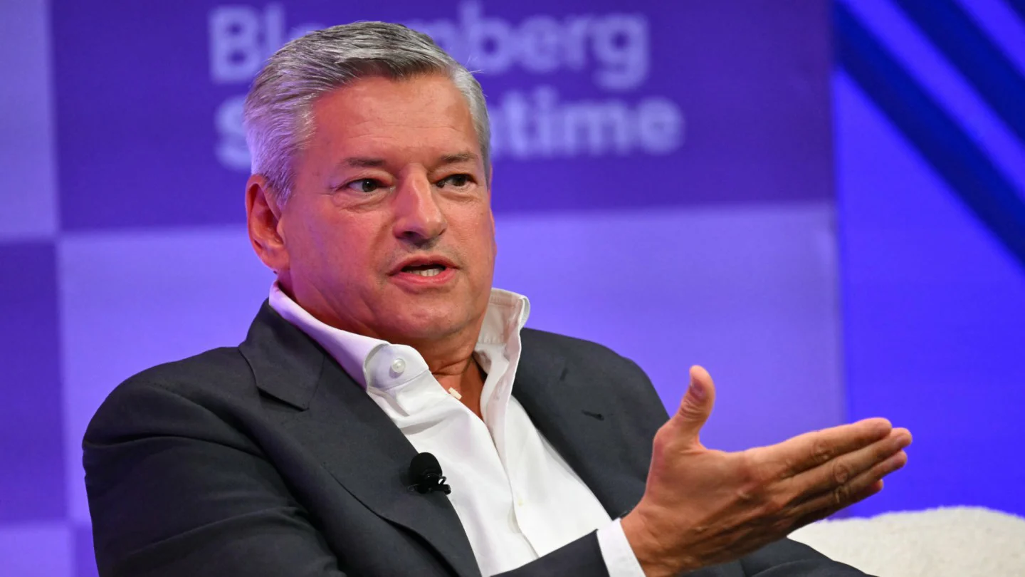 Netflix prepara recortes y reestructuración ante caída del 20% en bolsa; Bela Bajaria recibirá el Vanguard Award