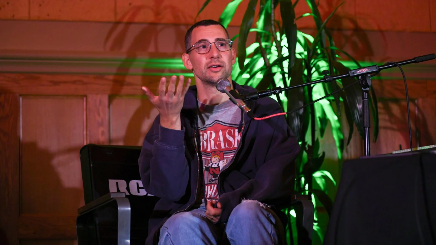 Macklemore abre en Dublín su gira 'Free Palestine' y Antonoff critica a Sheeran por cómo manejó la controversia