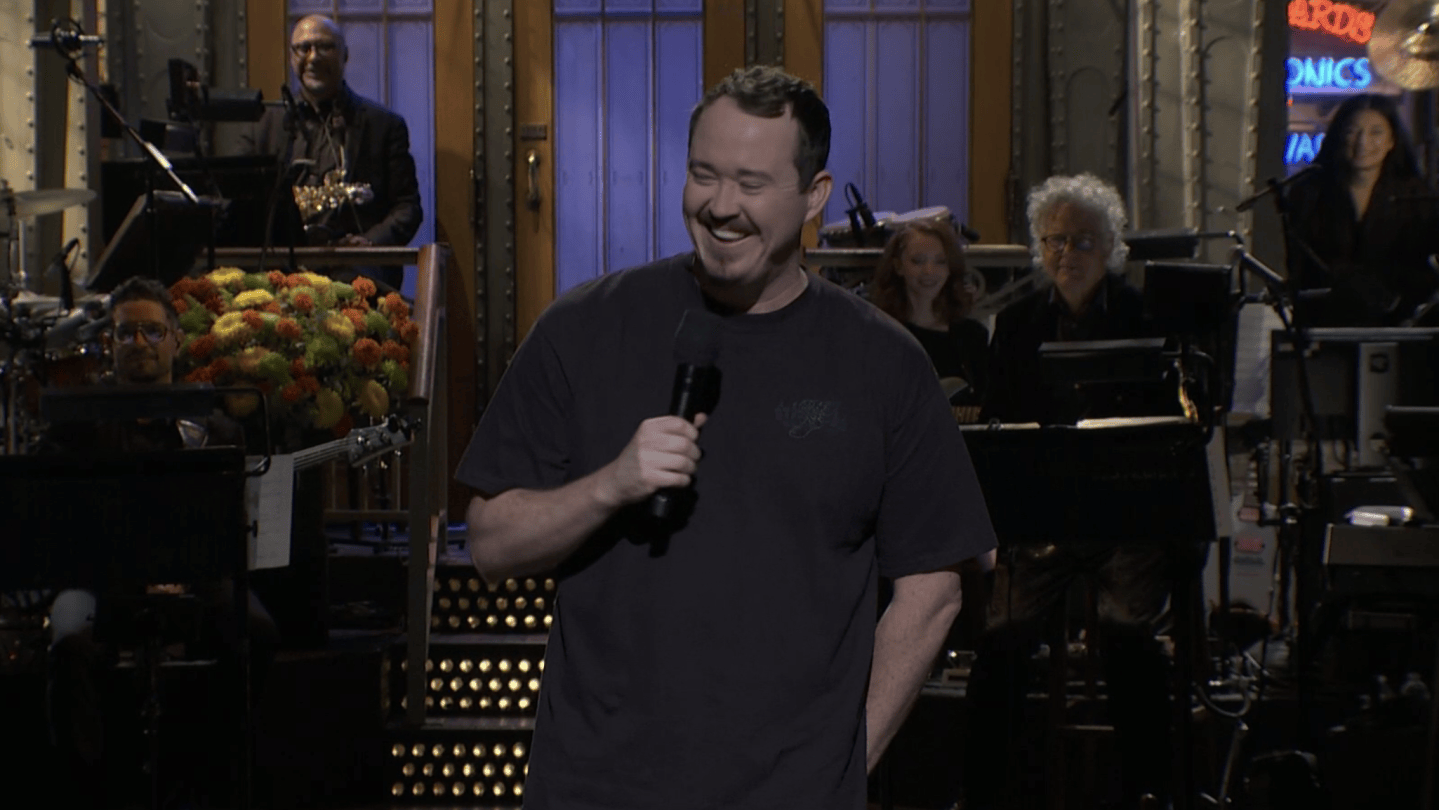Dan Levy critica chiste misógino de Shane Gillis en SNL: "Las mujeres que usan shorts cortos en el gimnasio no son prostitutas"